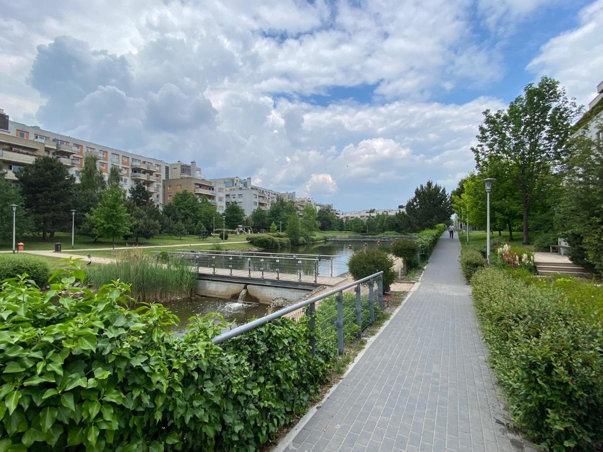 Orientalny Lägenhet Warszawa Exteriör bild